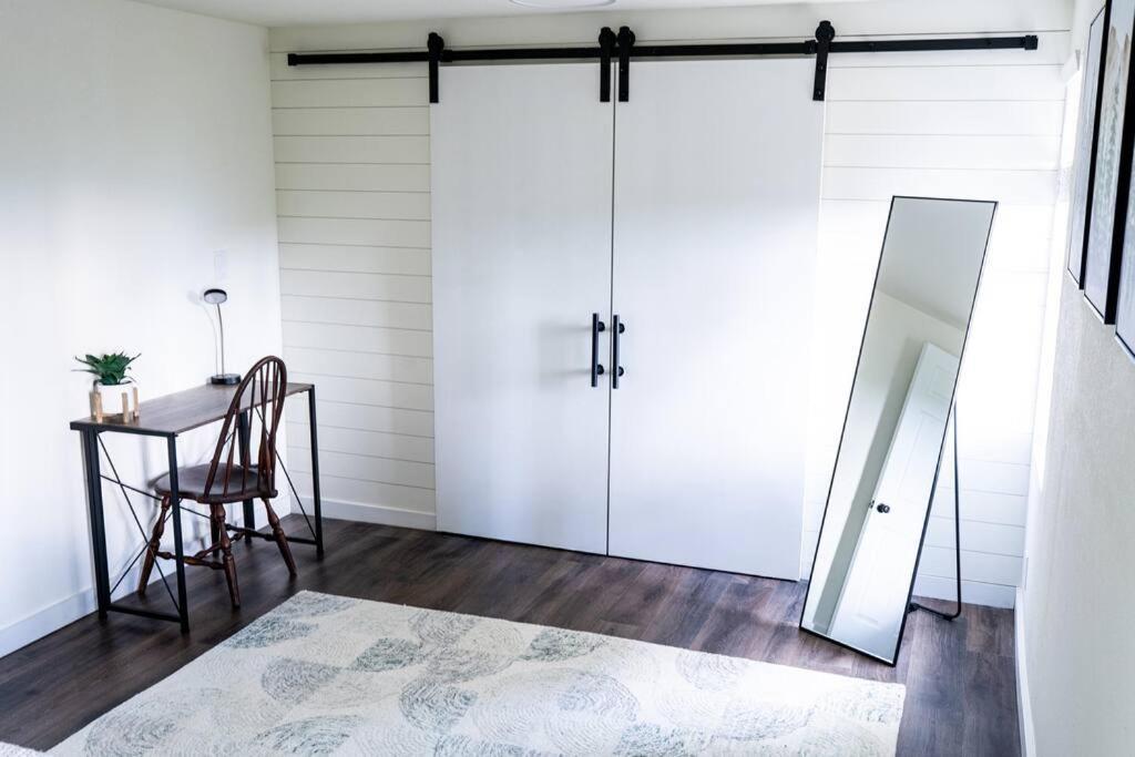 Modern Mountain - Spectacular Views At 3100 Ft Holiday home Waynesville